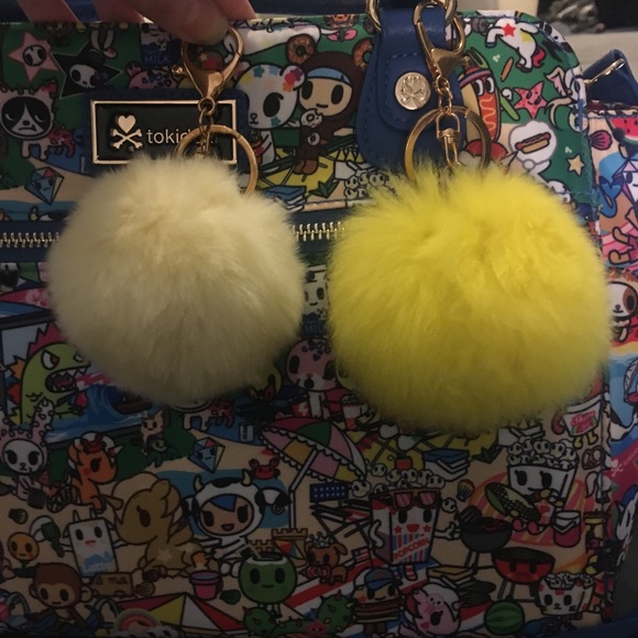 2 for $10!! Faux Rabbit Keychain PomPoms! - Picture 8 of 8